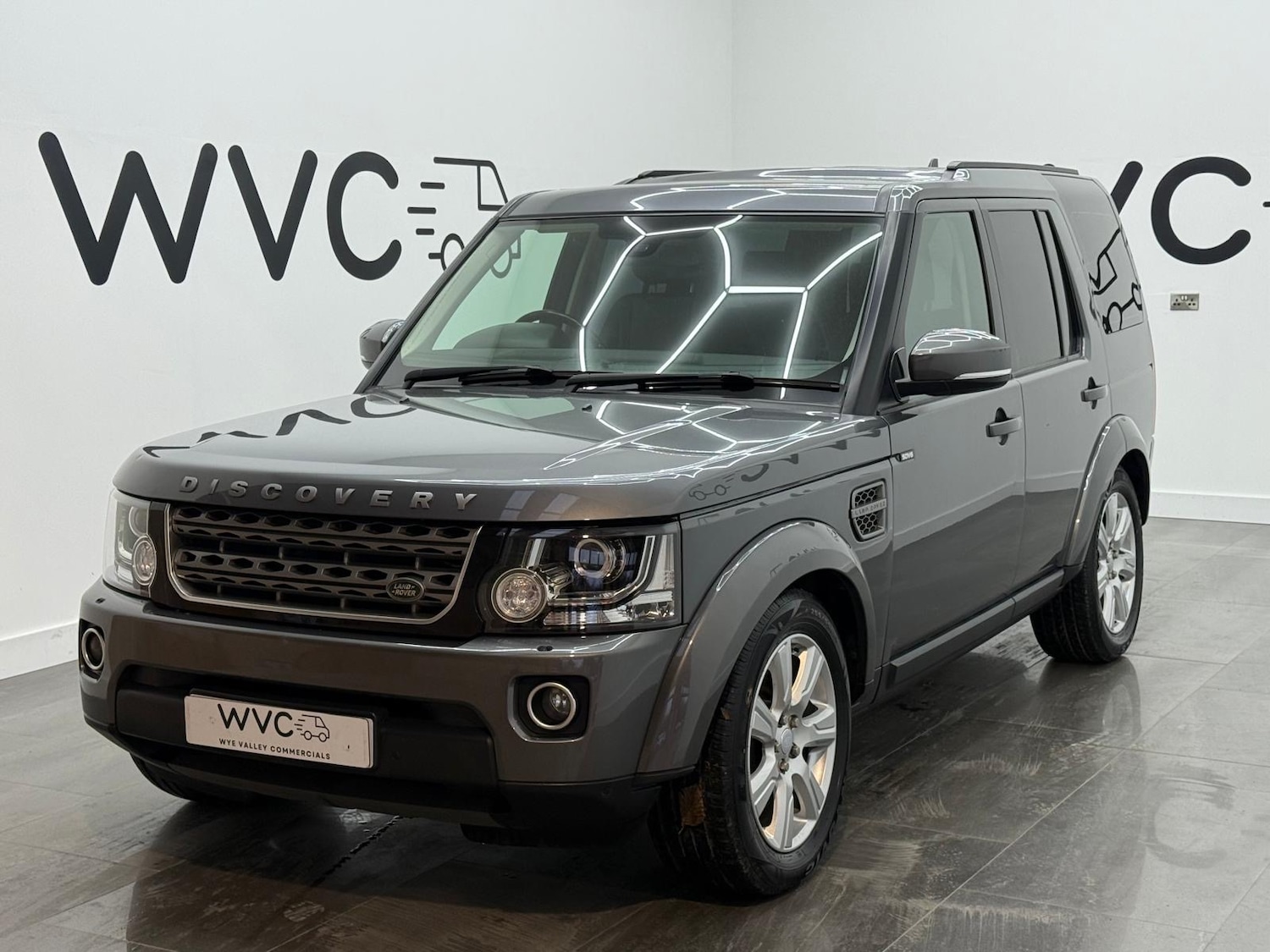 Used Land Rover Discovery 2016 for sale - 76637656: Photo 3