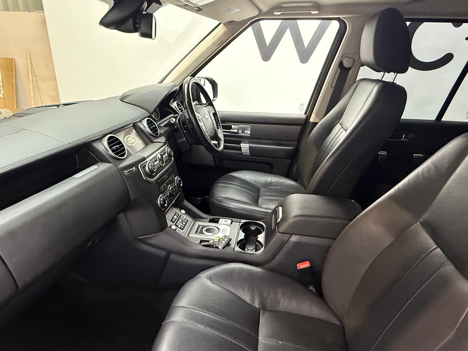 Used Land Rover Discovery 2016 for sale - 76637656: Photo 6