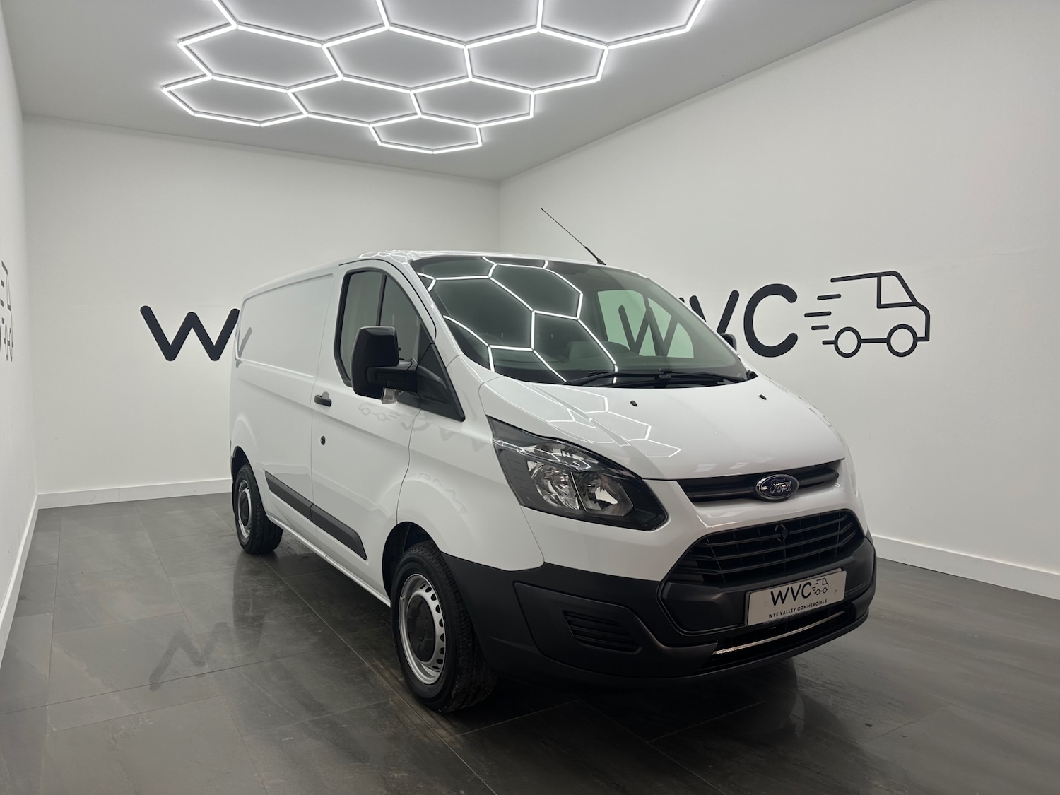 Used Ford Transit Custom 2018 for sale - 76692688: Photo 1