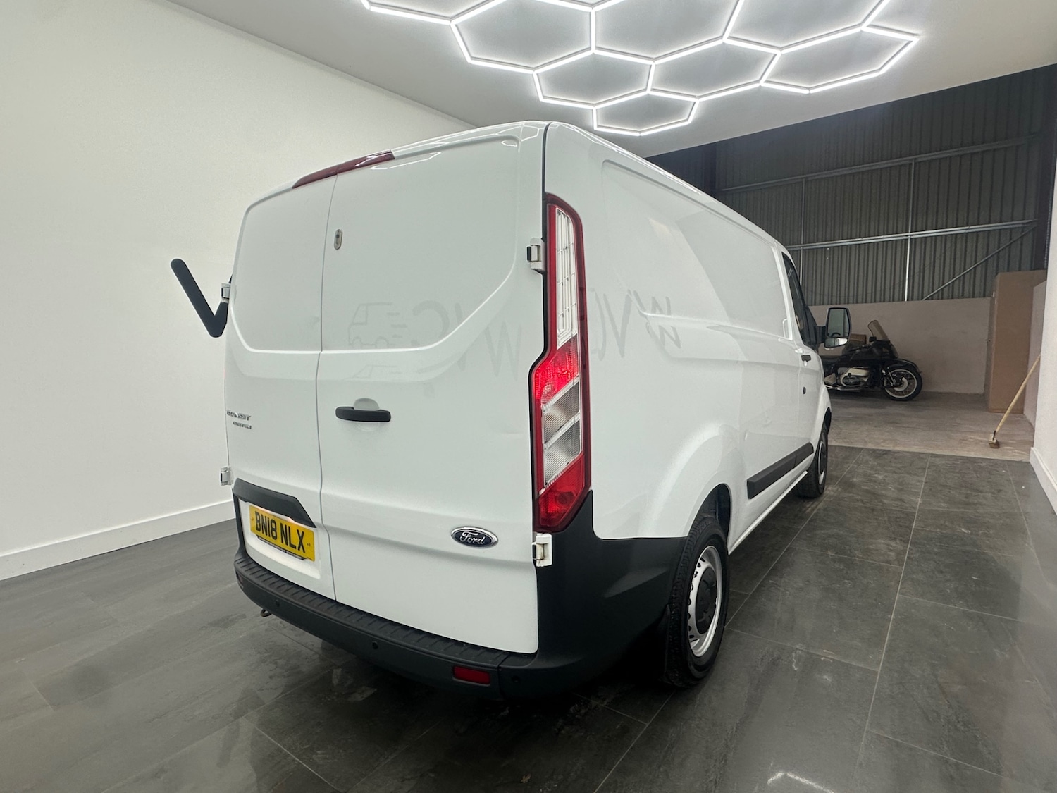 Used Ford Transit Custom 2018 for sale - 76692688: Photo 16