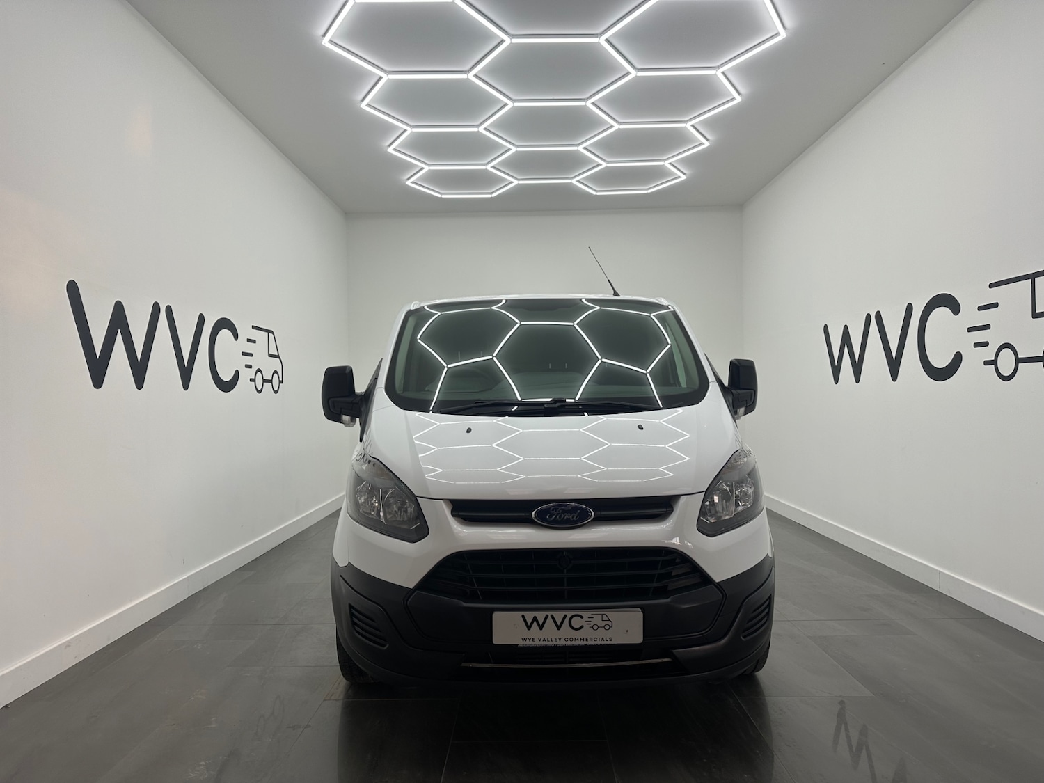 Used Ford Transit Custom 2018 for sale - 76692688: Photo 2