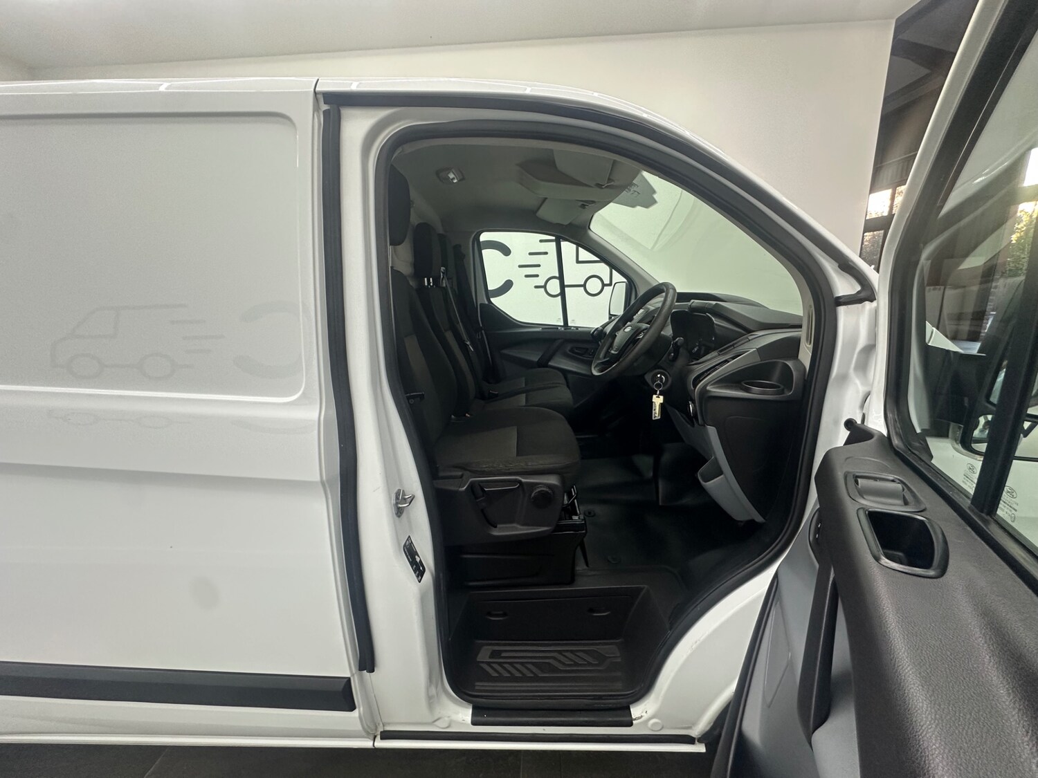 Used Ford Transit Custom 2018 for sale - 76692688: Photo 21