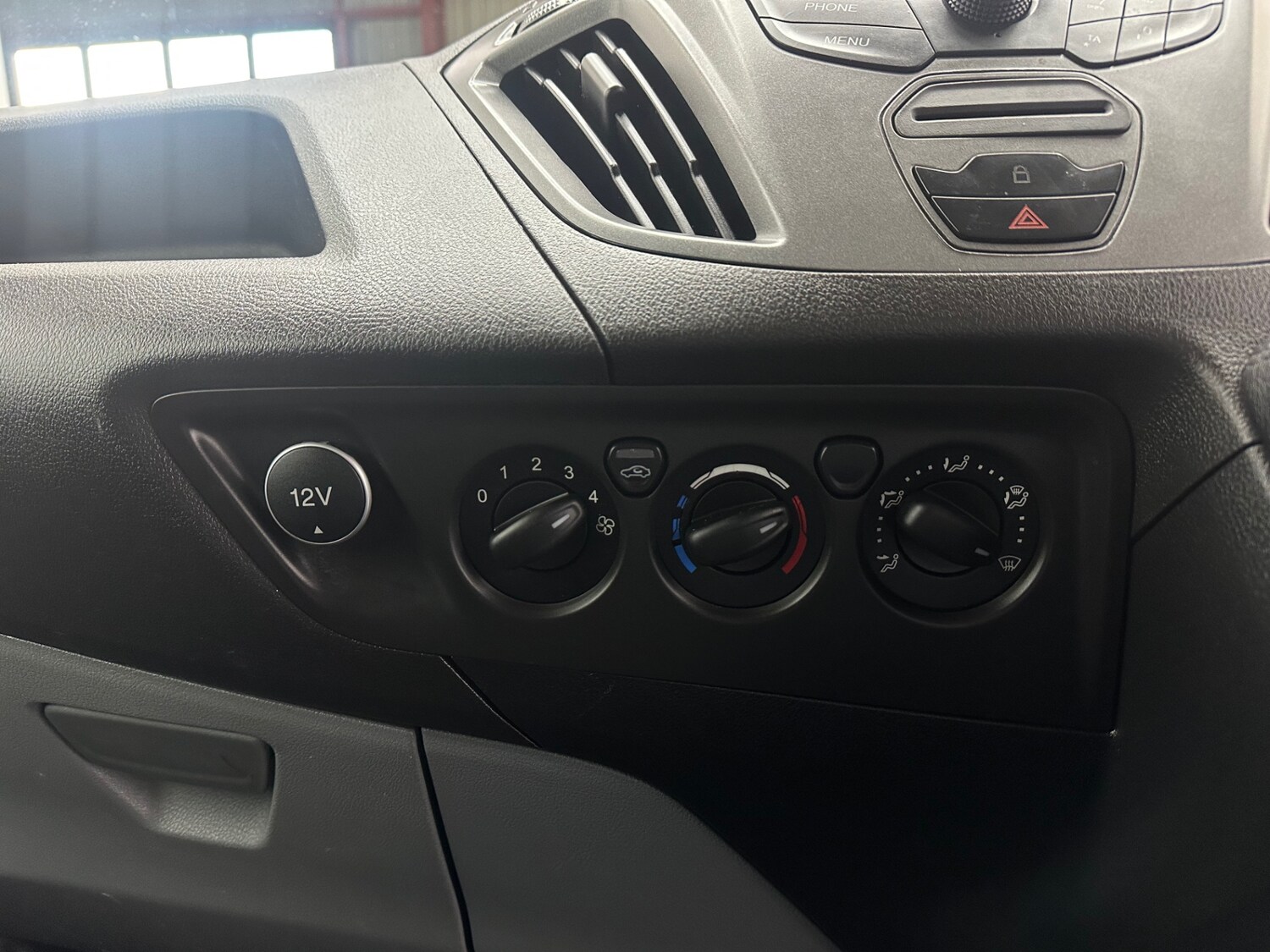 Used Ford Transit Custom 2018 for sale - 76692688: Photo 28