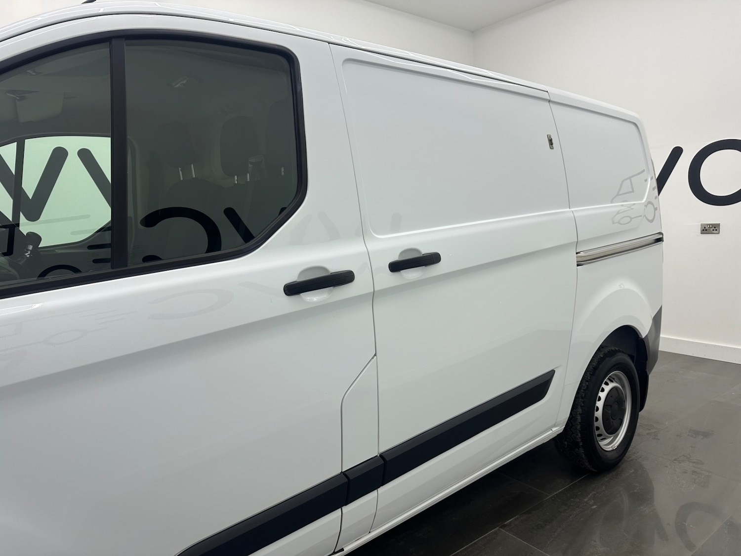 Used Ford Transit Custom 2018 for sale - 76692688: Photo 5