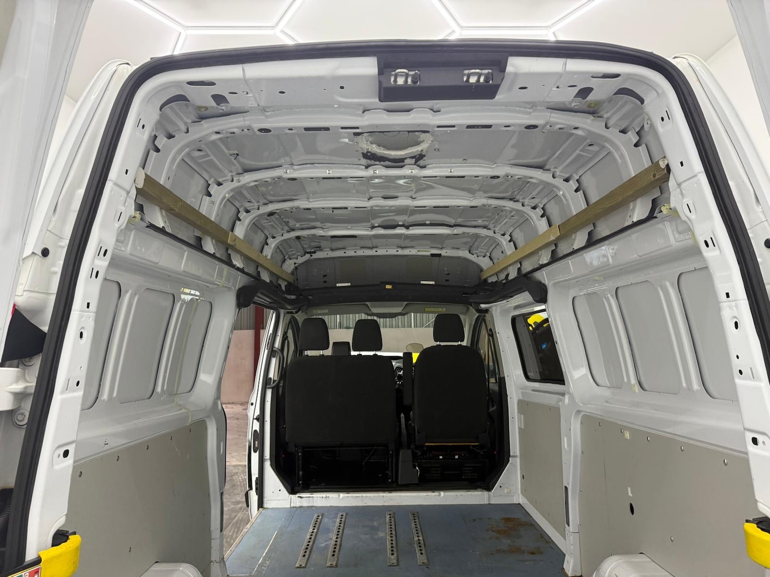 Used Ford Transit Custom 2017 for sale - 76637517: Photo 10