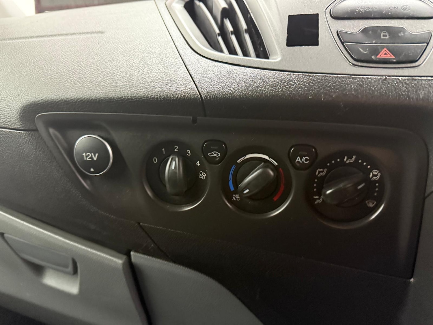 Used Ford Transit Custom 2017 for sale - 76637517: Photo 22