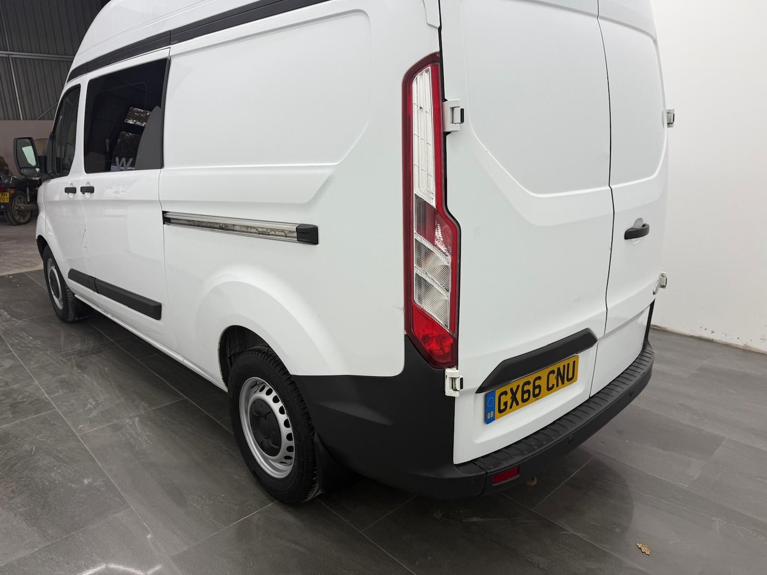 Used Ford Transit Custom 2017 for sale - 76637517: Photo 6