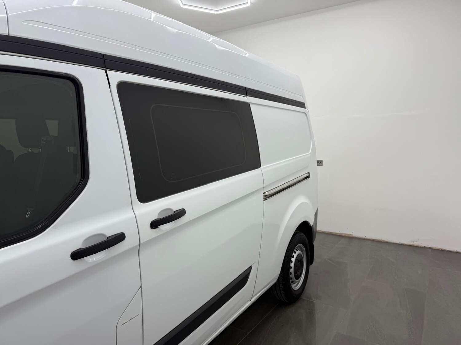 Used Ford Transit Custom 2017 for sale - 76637517: Photo 8