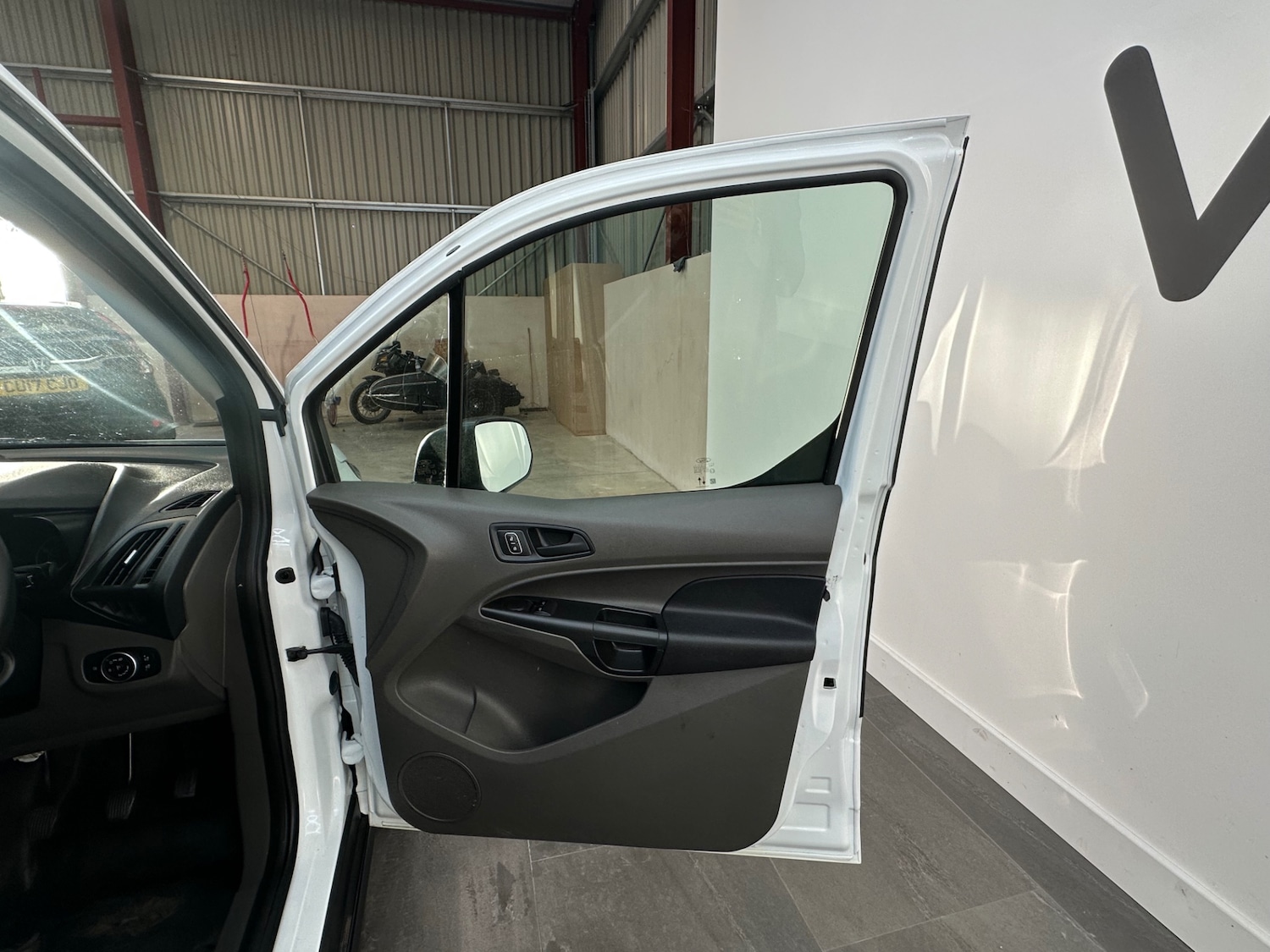 Used Ford Transit Connect 2020 for sale - 77103624: Photo 20