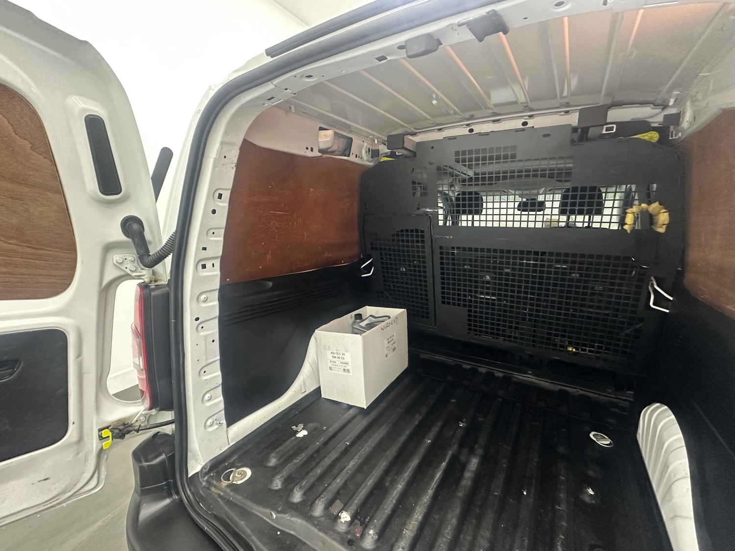 Used Peugeot Partner 2020 for sale - 76694682: Photo 14