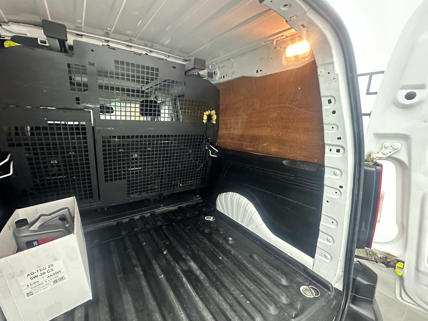 Used Peugeot Partner 2020 for sale - 76694682: Photo 15