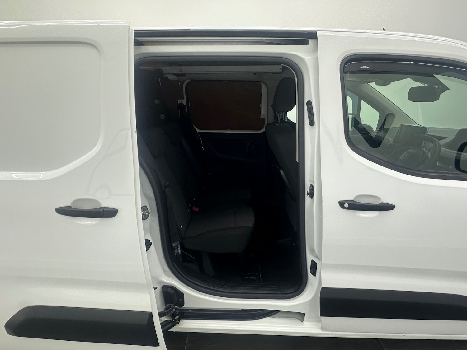 Used Peugeot Partner 2020 for sale - 76694682: Photo 19