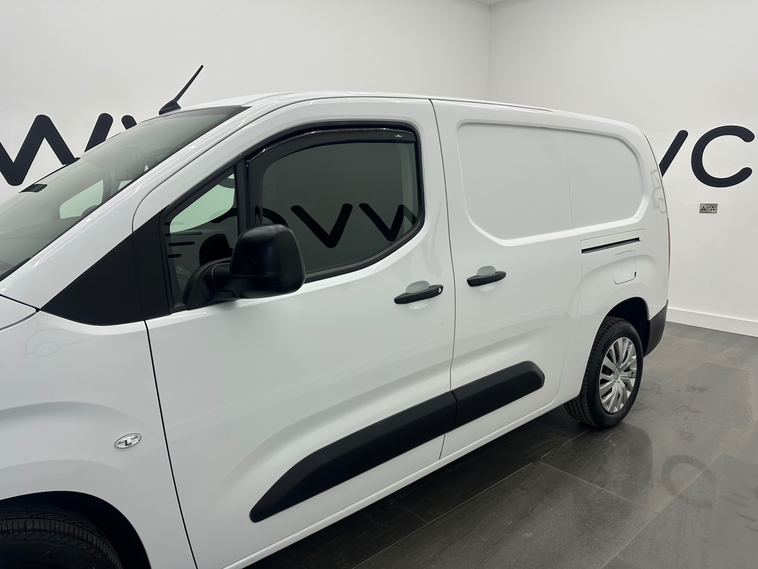 Used Peugeot Partner 2020 for sale - 76694682: Photo 5