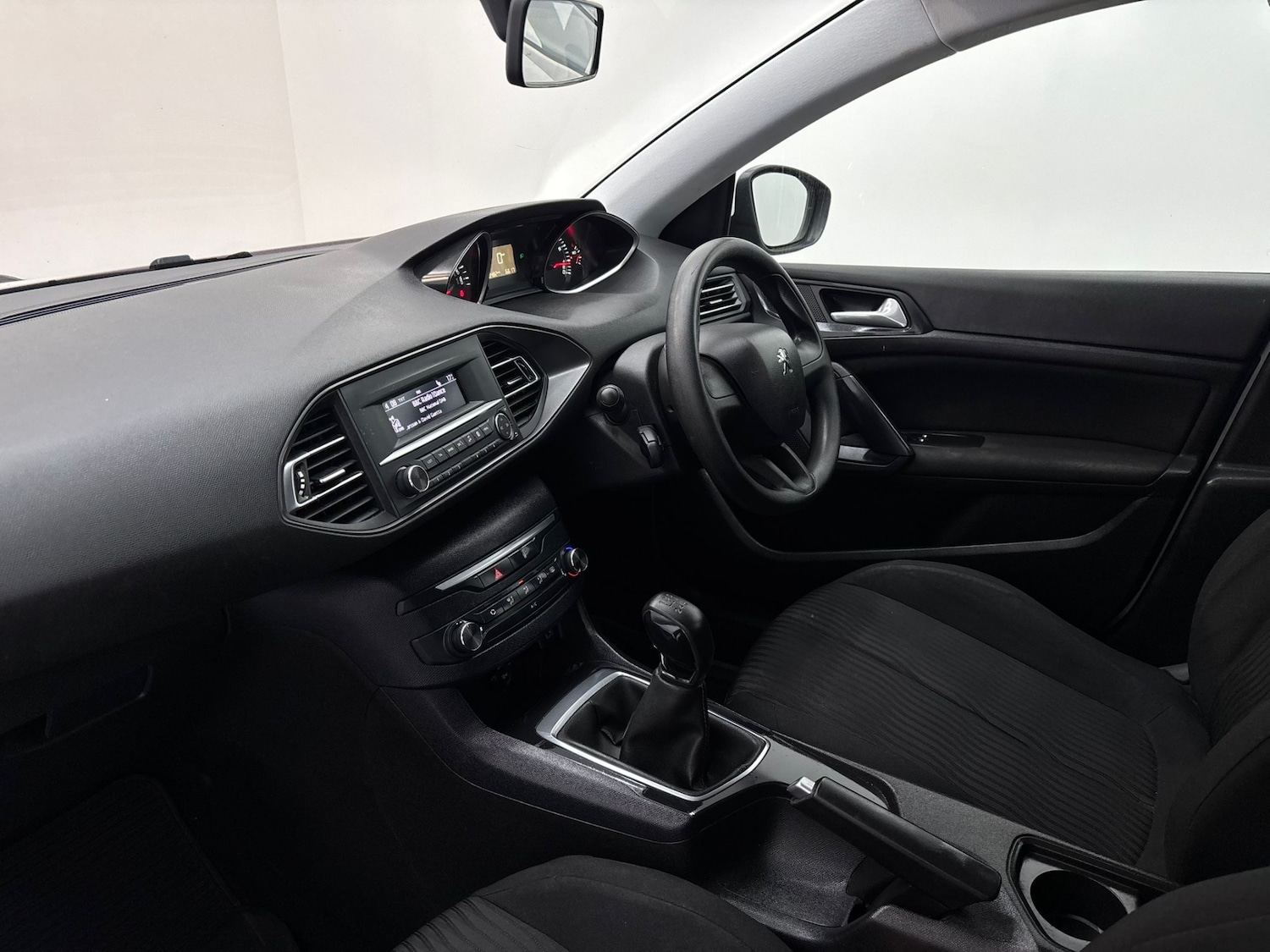 Used Peugeot 308 2018 for sale - 77661898: Photo 11