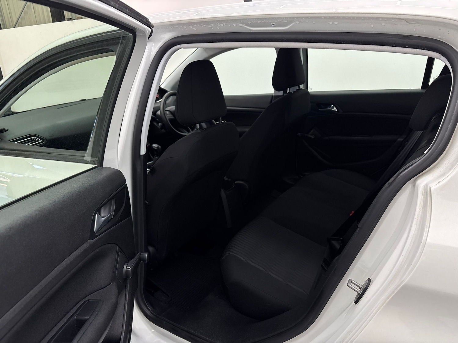 Used Peugeot 308 2018 for sale - 77661898: Photo 13