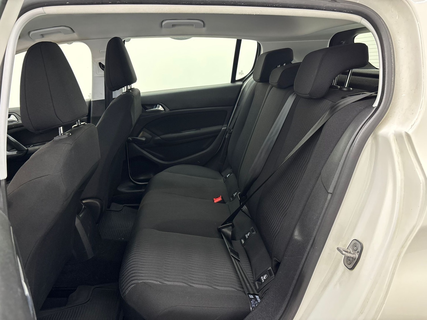 Used Peugeot 308 2018 for sale - 77661898: Photo 14