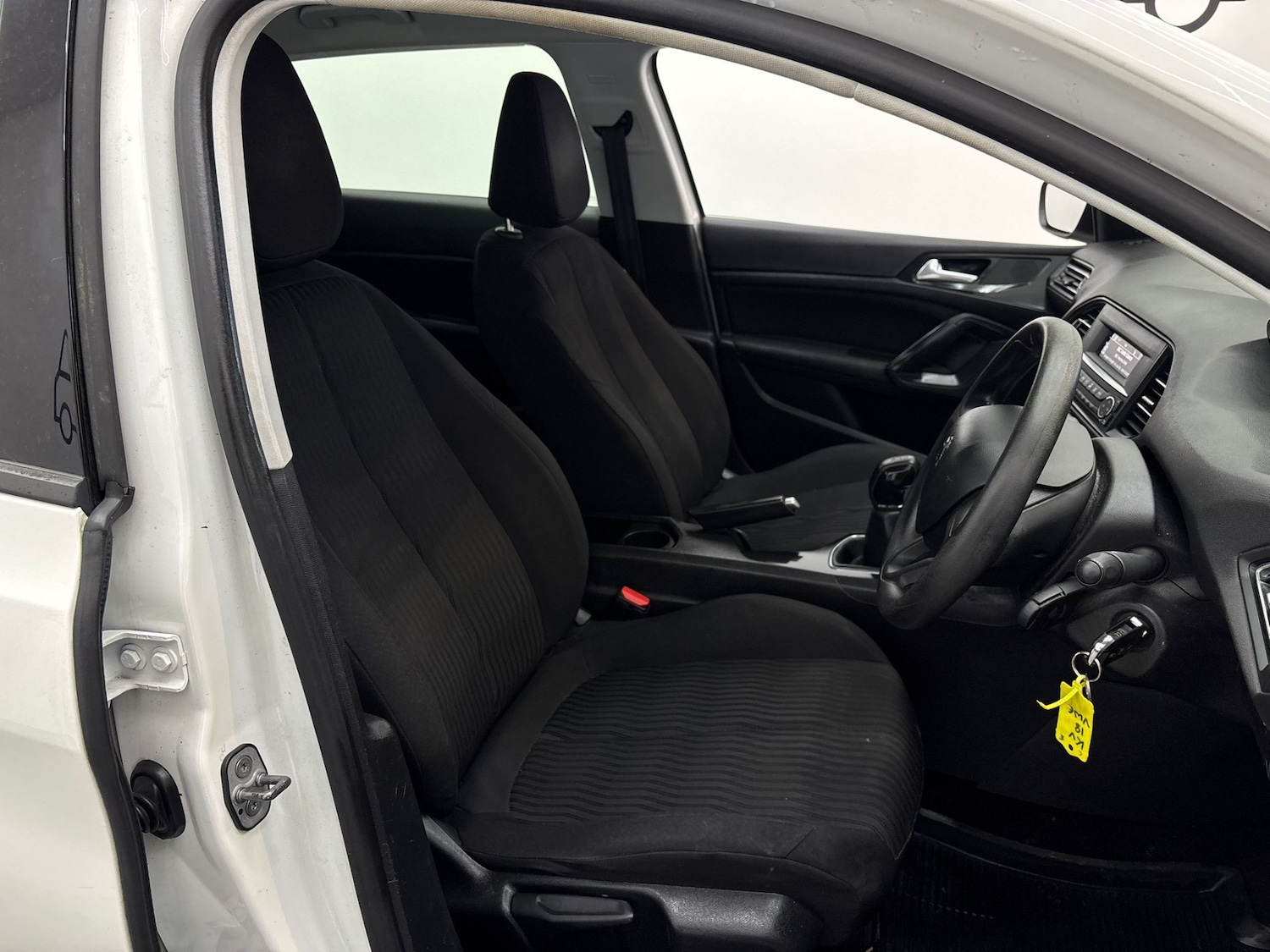 Used Peugeot 308 2018 for sale - 77661898: Photo 23