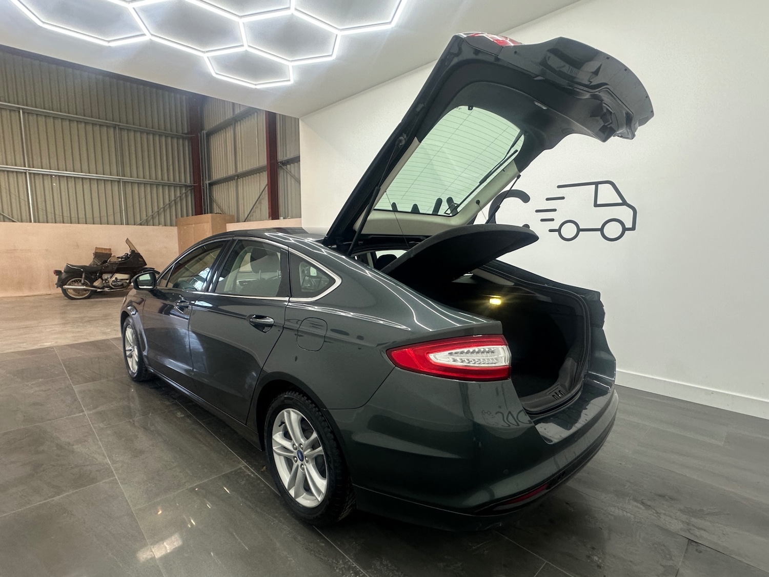 Used Ford Mondeo 2015 for sale - 76649634: Photo 12