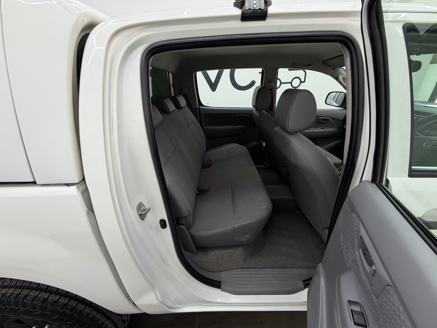 Used Toyota Hilux 2010 for sale - 77902628: Photo 11