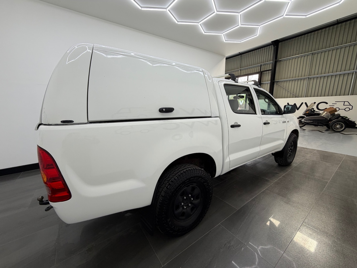 Used Toyota Hilux 2010 for sale - 77902628: Photo 9