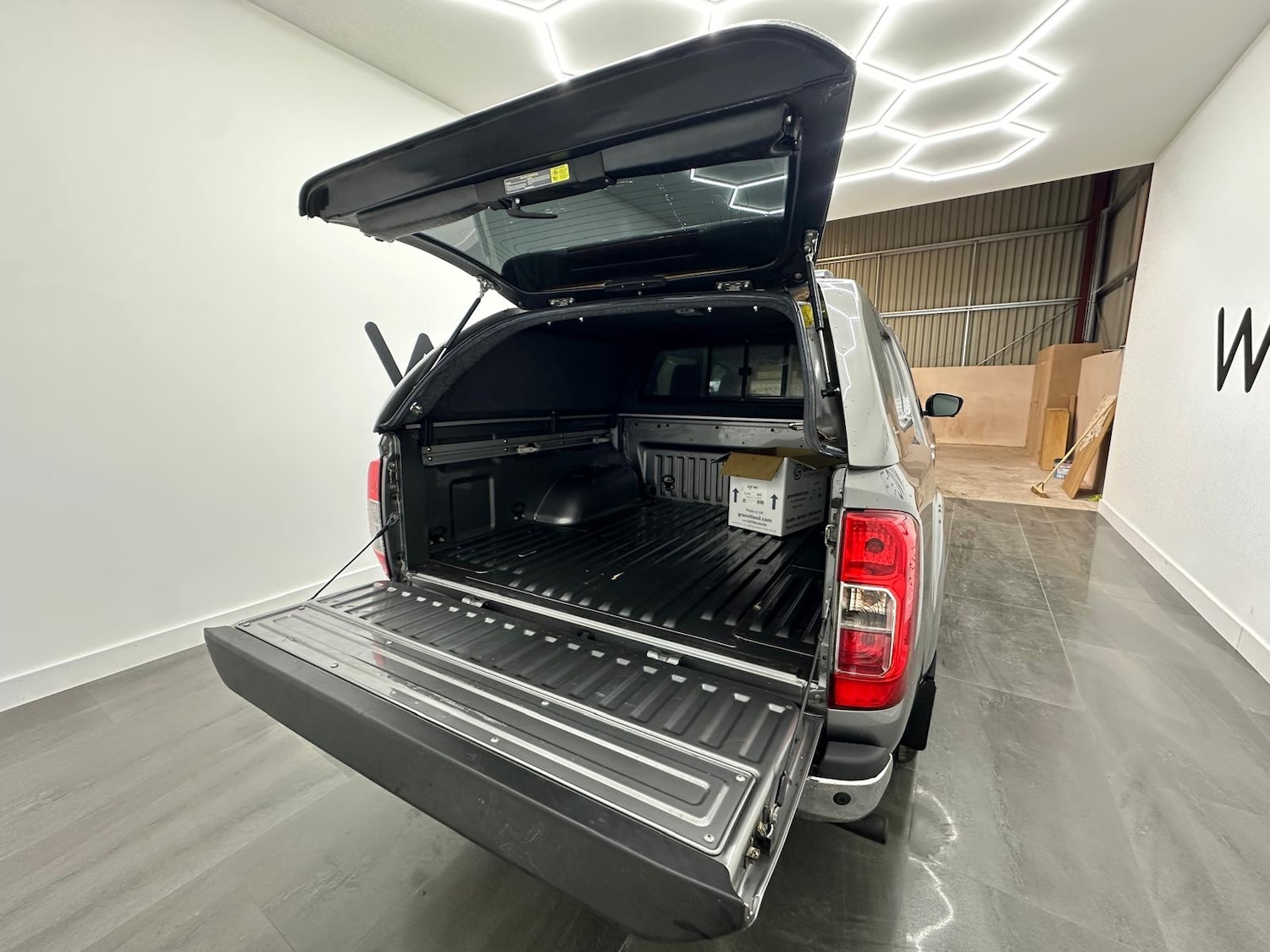 Used Nissan Navara 2020 for sale - 76637169: Photo 14