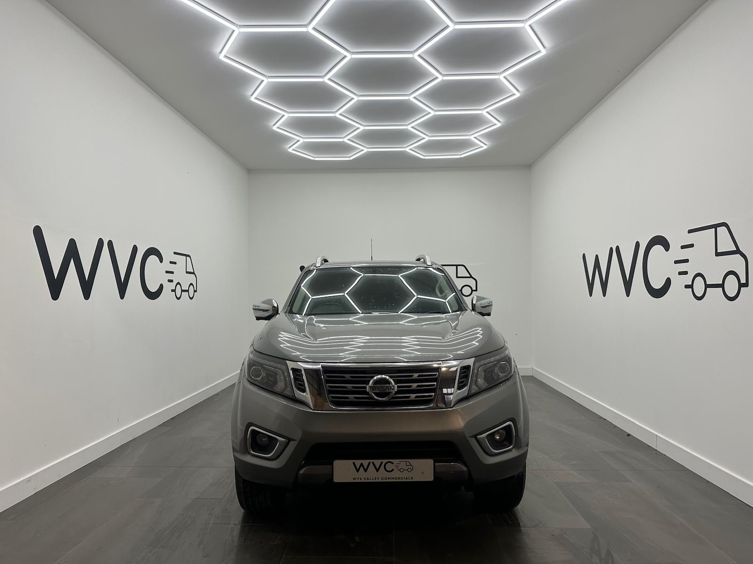 Used Nissan Navara 2020 for sale - 76637169: Photo 2