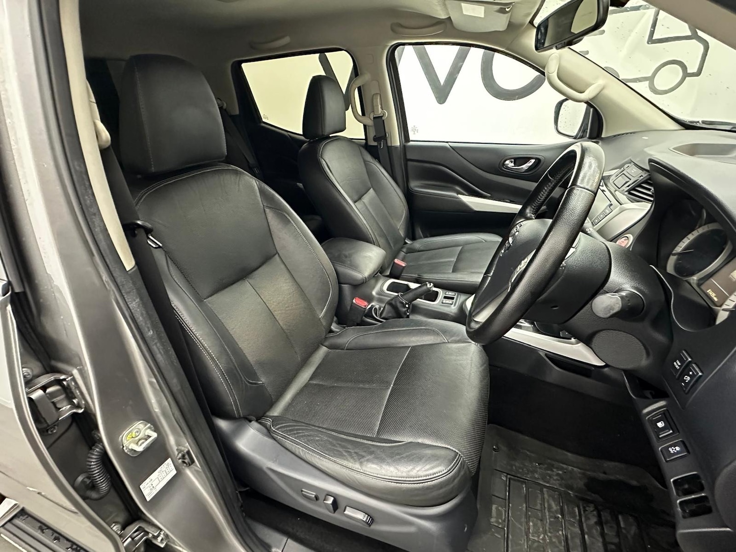 Used Nissan Navara 2020 for sale - 76637169: Photo 26