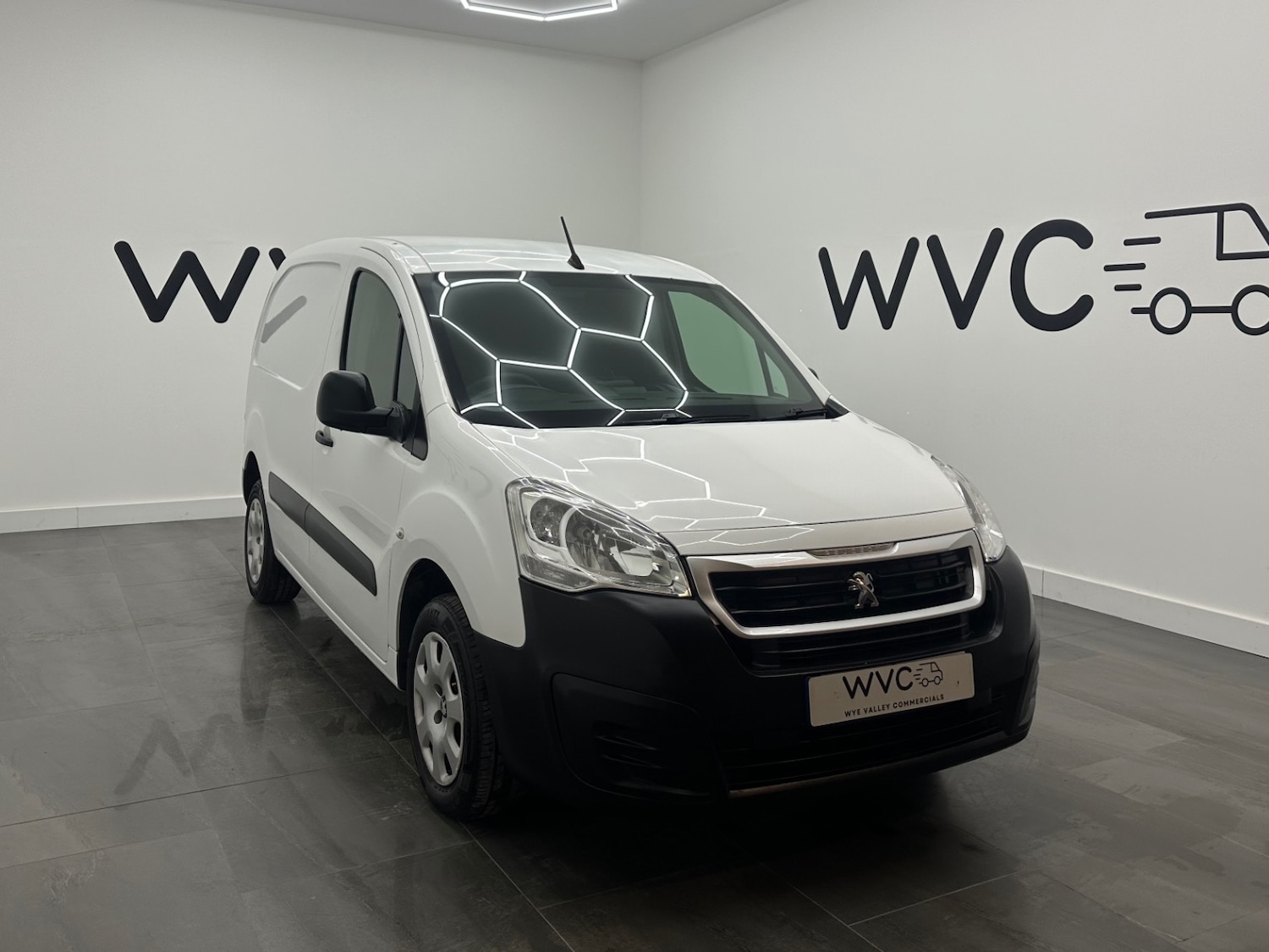 Used Peugeot Partner 2016 for sale - 76791233: Photo 1