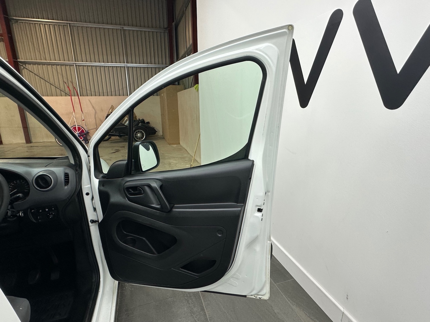 Used Peugeot Partner 2016 for sale - 76791233: Photo 19