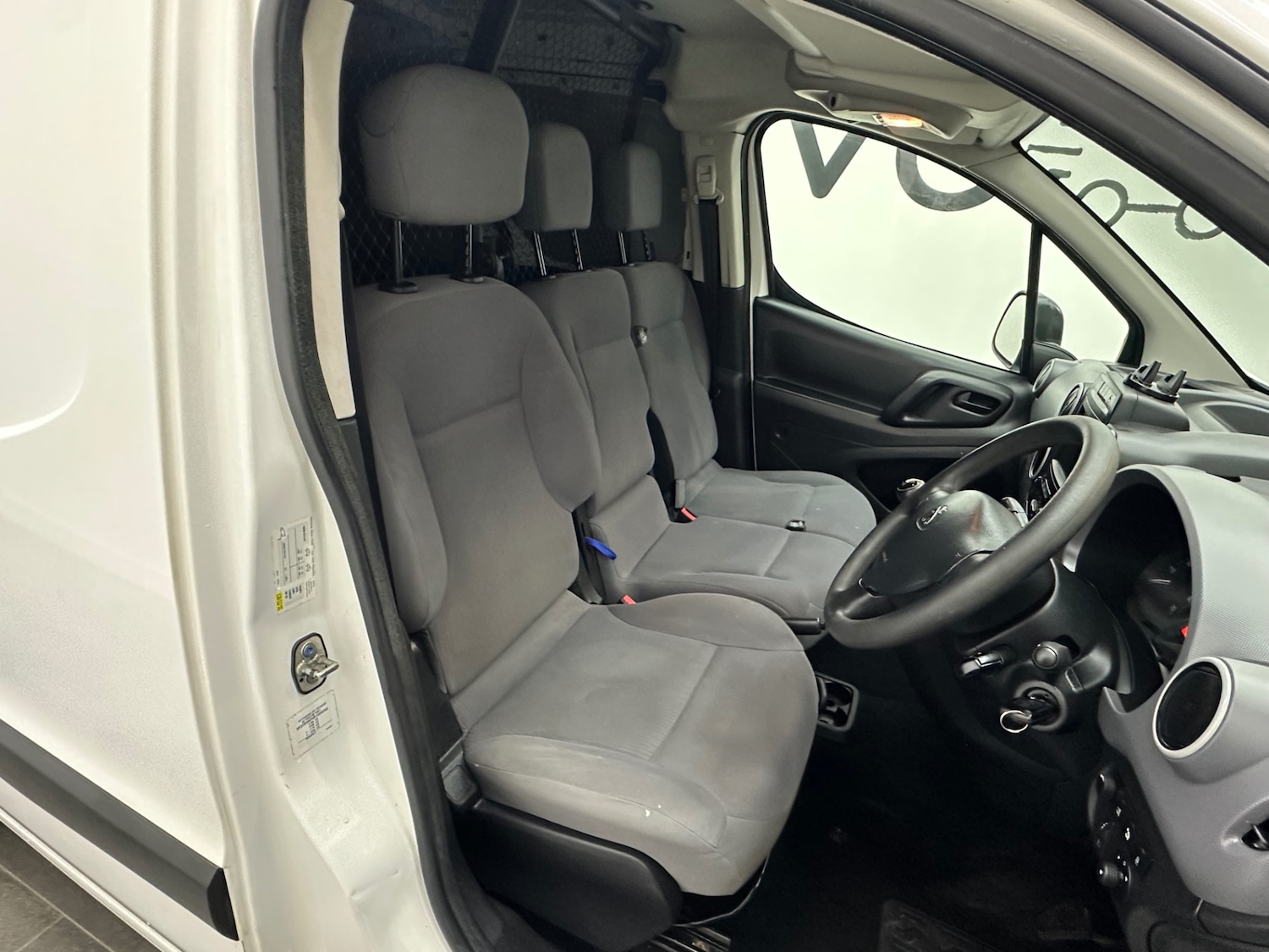 Used Peugeot Partner 2016 for sale - 76791233: Photo 21