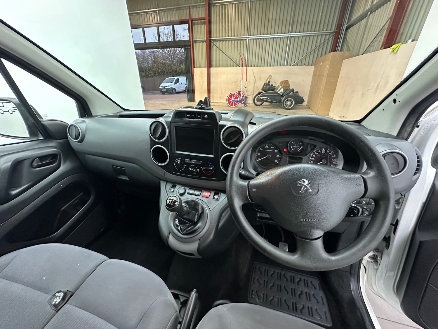 Used Peugeot Partner 2016 for sale - 76791233: Photo 23