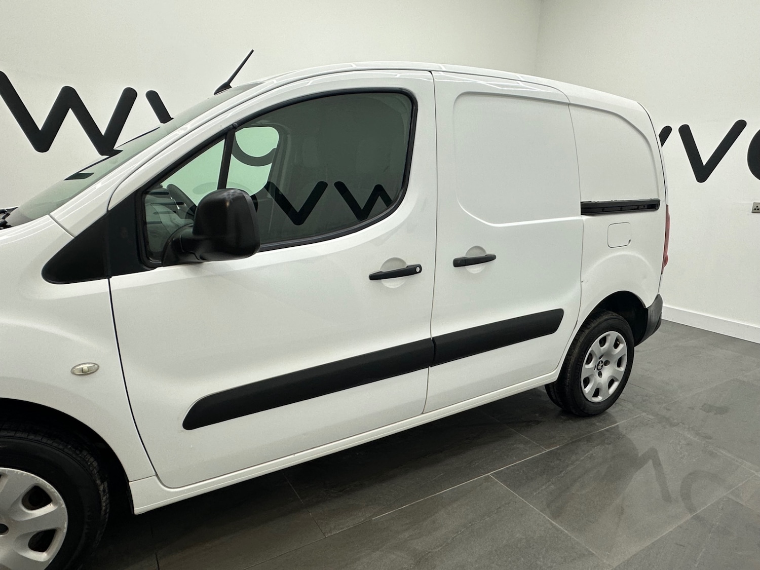 Used Peugeot Partner 2016 for sale - 76791233: Photo 5