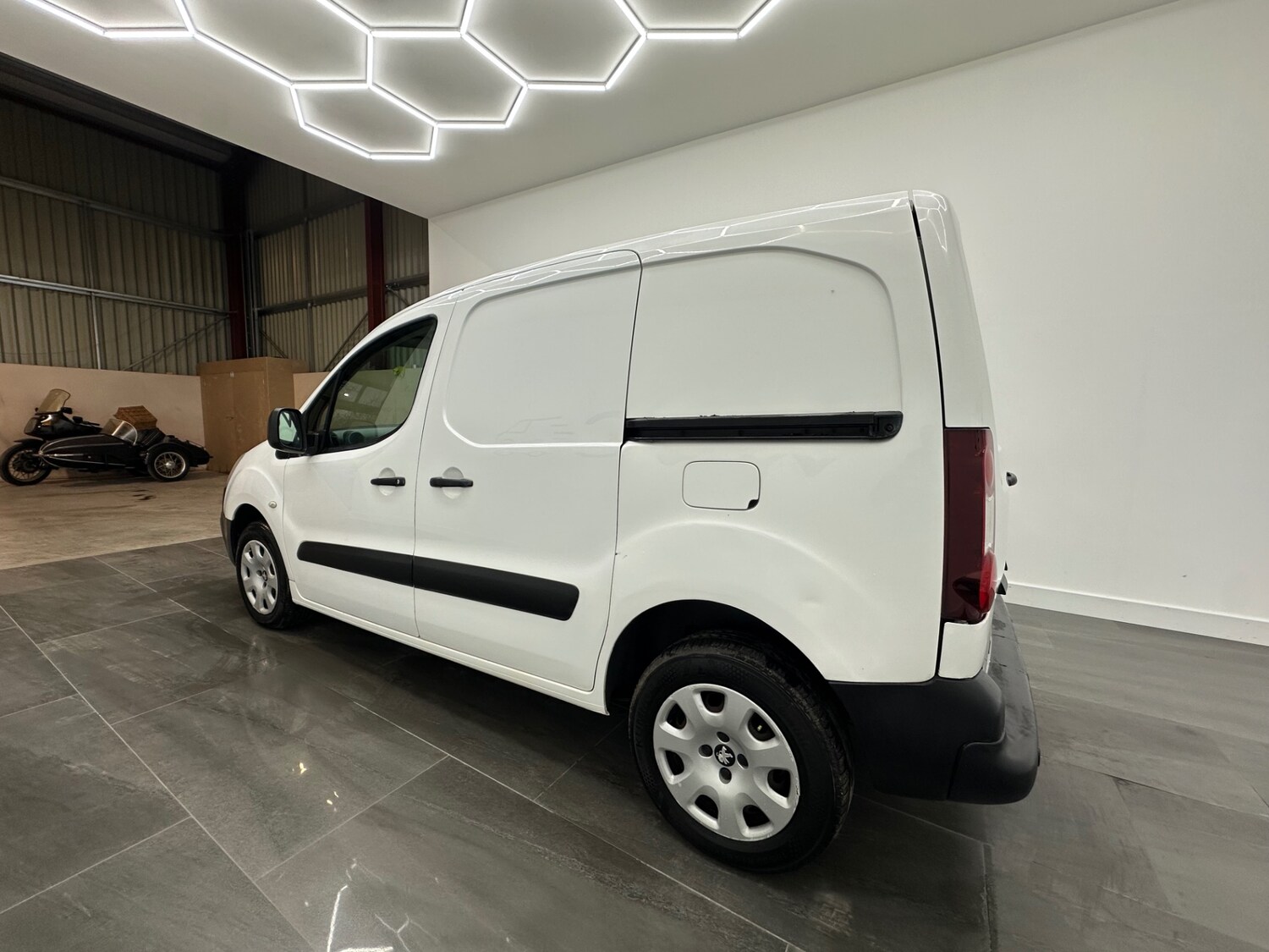 Used Peugeot Partner 2016 for sale - 76791233: Photo 7