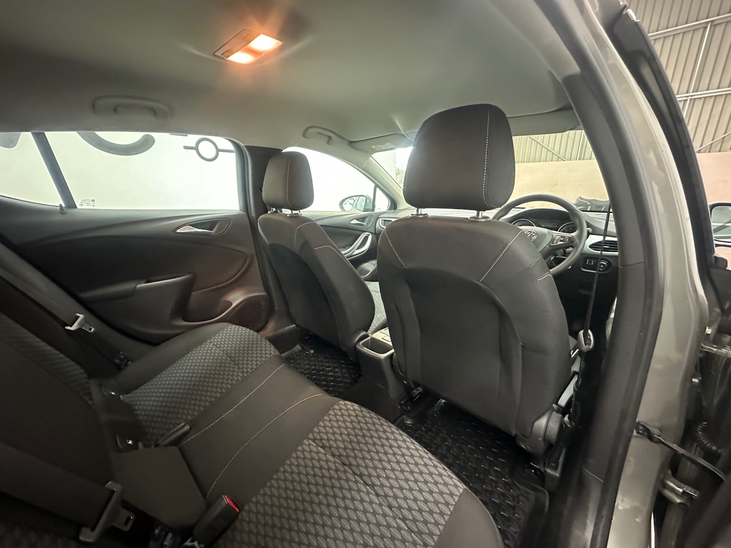 Used Vauxhall Astra 2017 for sale - 76626717: Photo 16