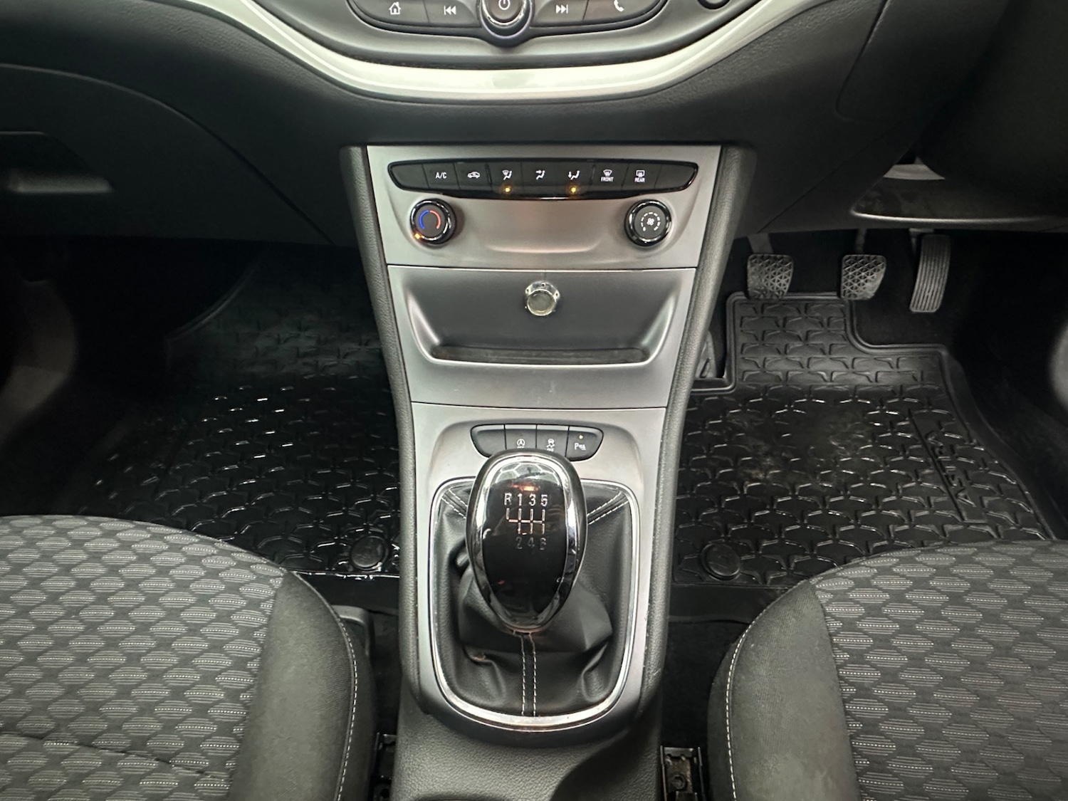 Used Vauxhall Astra 2017 for sale - 76626717: Photo 24