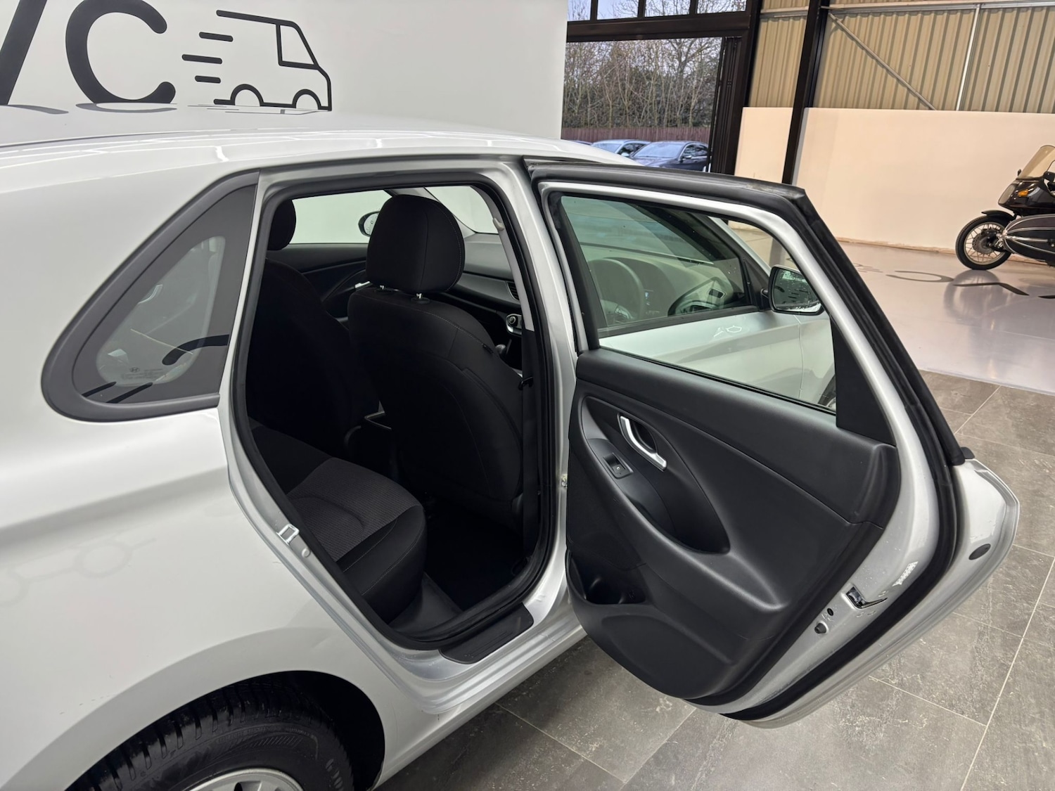 Used Hyundai i30 2018 for sale - 77417268: Photo 16