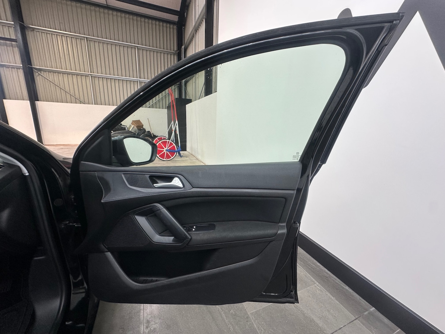 Used Peugeot 308 2018 for sale - 77298508: Photo 18