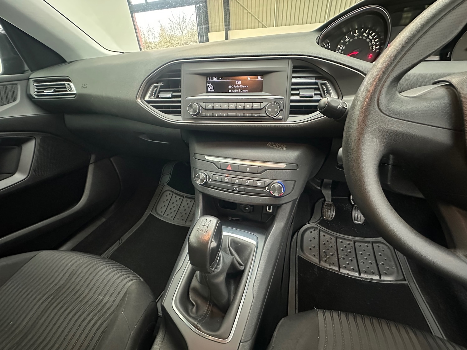 Used Peugeot 308 2018 for sale - 77298508: Photo 23