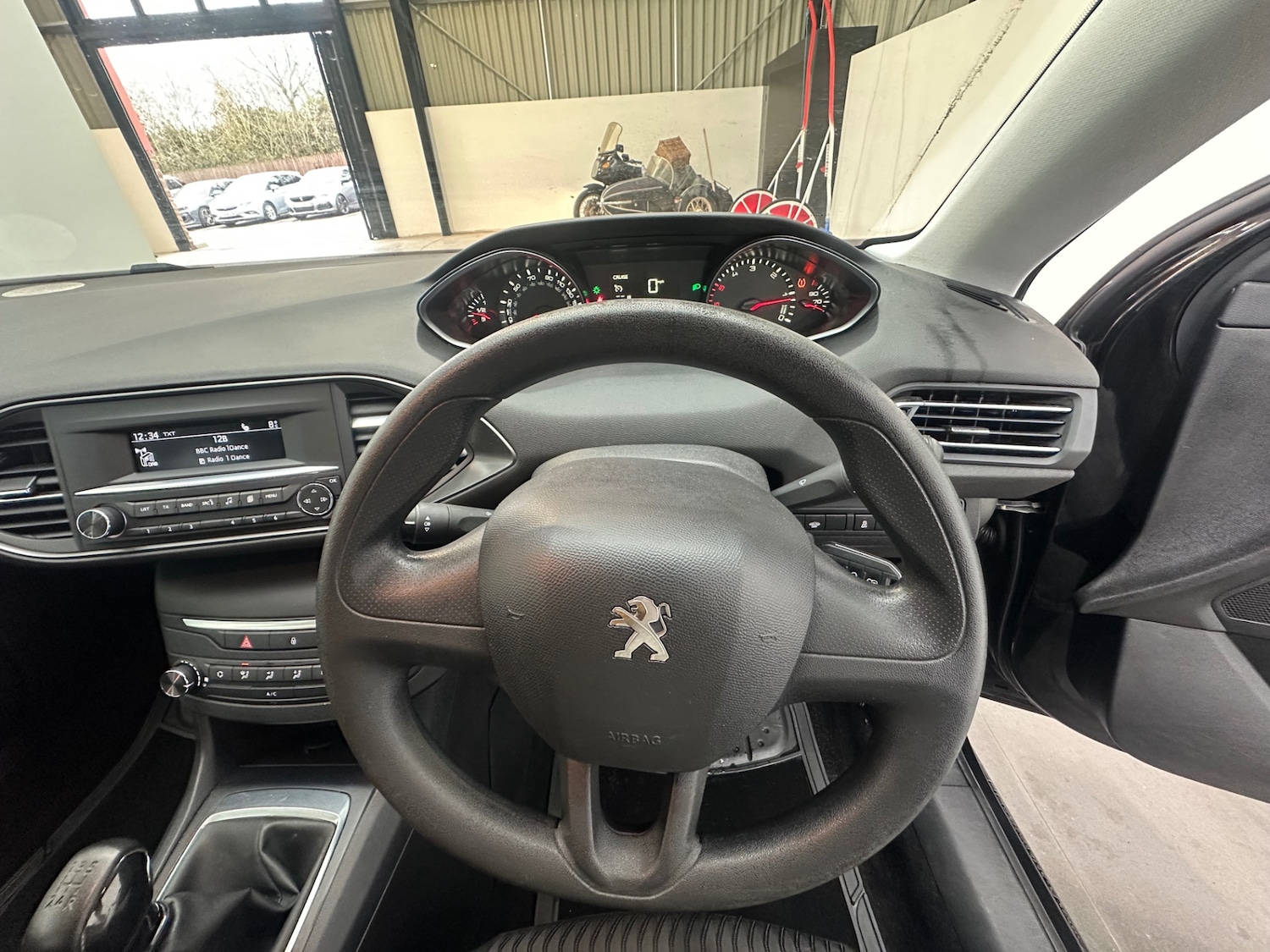 Used Peugeot 308 2018 for sale - 77298508: Photo 26