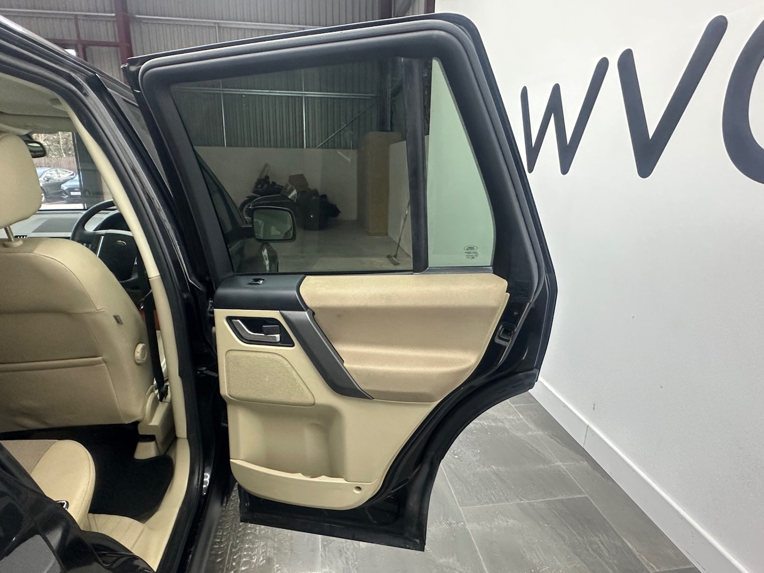 Used Land Rover Freelander 2010 for sale - 76968014: Photo 10