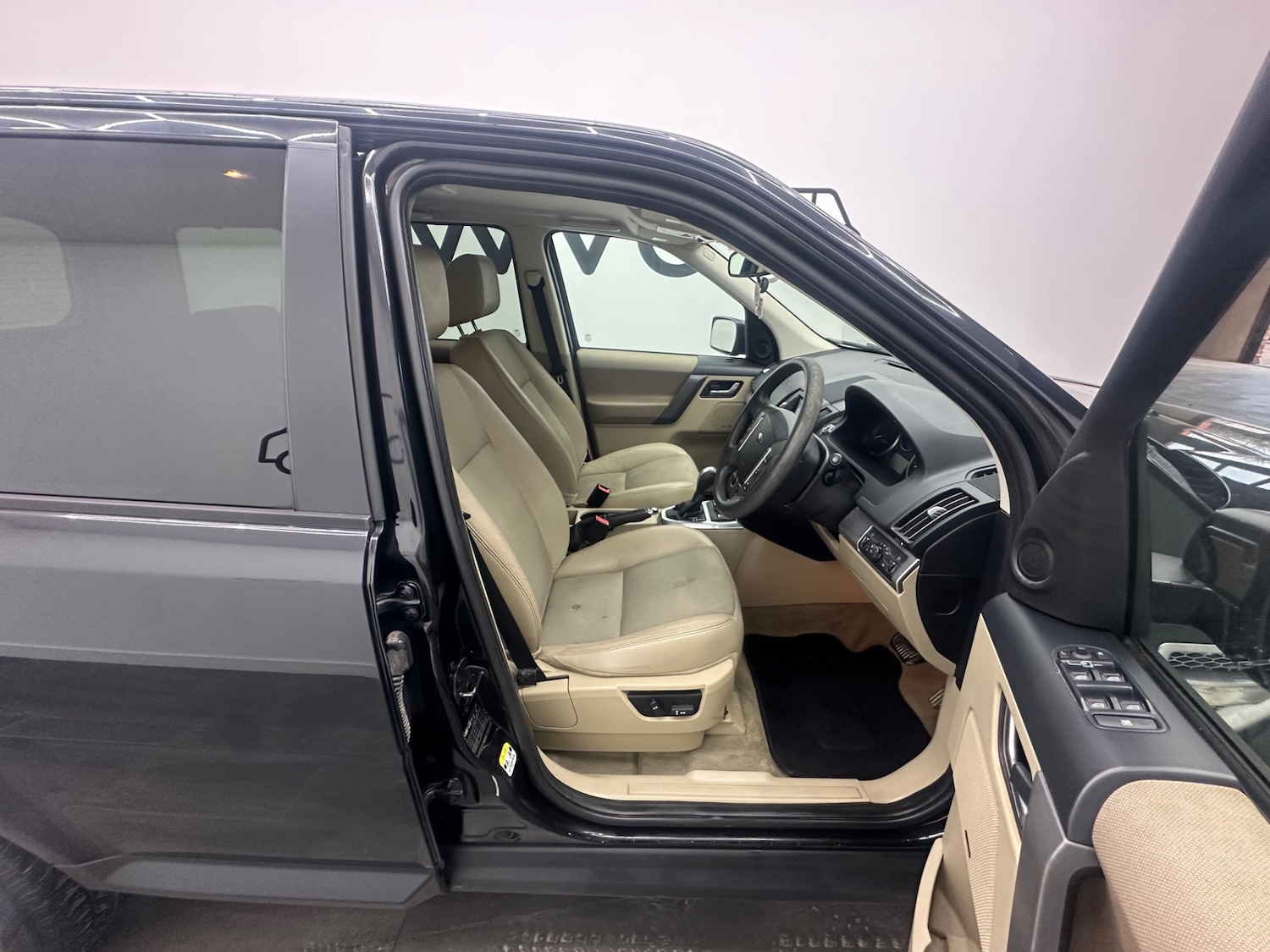 Used Land Rover Freelander 2010 for sale - 76968014: Photo 15