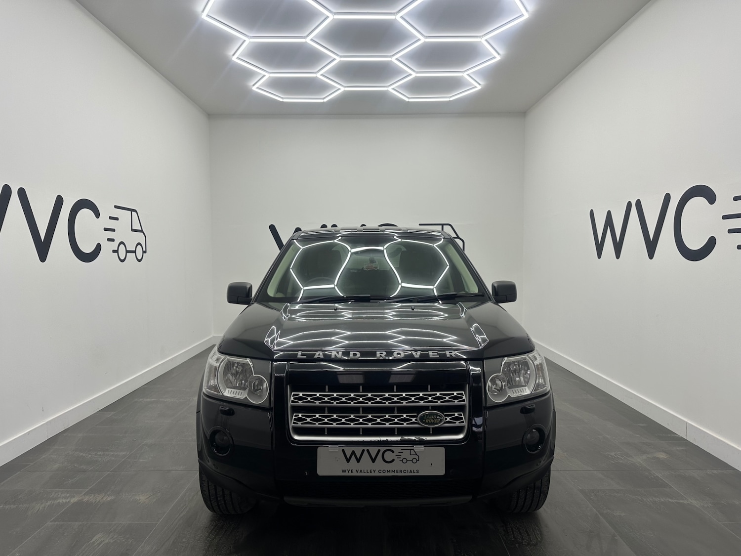 Used Land Rover Freelander 2010 for sale - 76968014: Photo 2