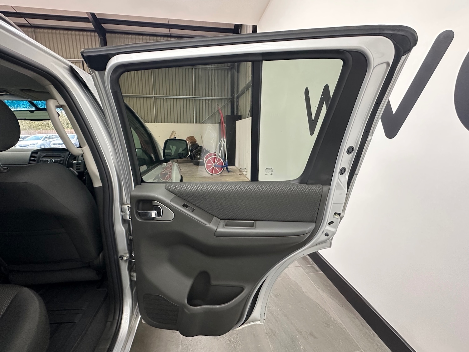 Used Nissan Pathfinder 2011 for sale - 77298641: Photo 18