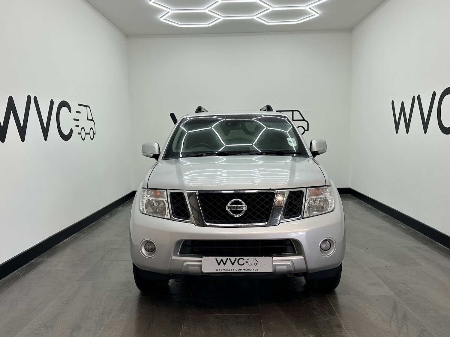 Used Nissan Pathfinder 2011 for sale - 77298641: Photo 2