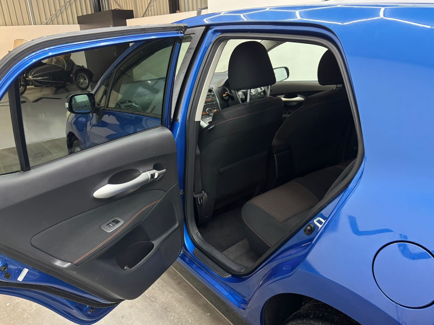 Used Toyota Auris 2010 for sale - 77418388: Photo 10