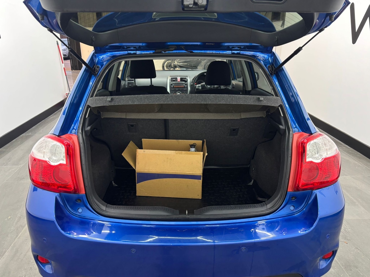 Used Toyota Auris 2010 for sale - 77418388: Photo 14