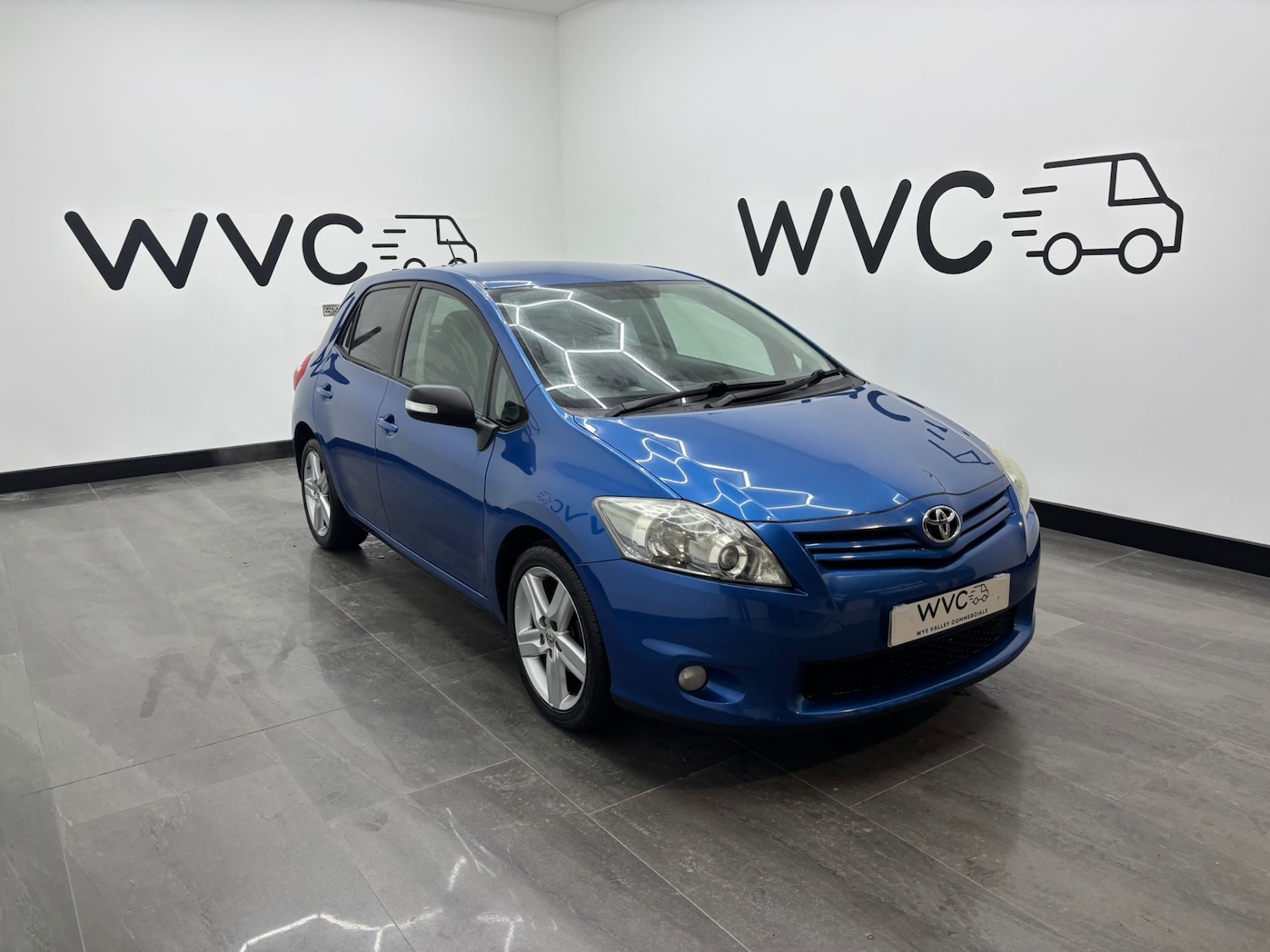 Used Toyota Auris 2010 for sale - 77418388: Photo 2