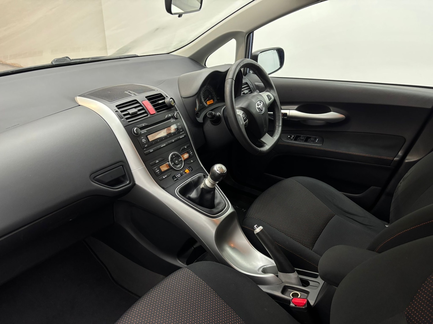 Used Toyota Auris 2010 for sale - 77418388: Photo 9