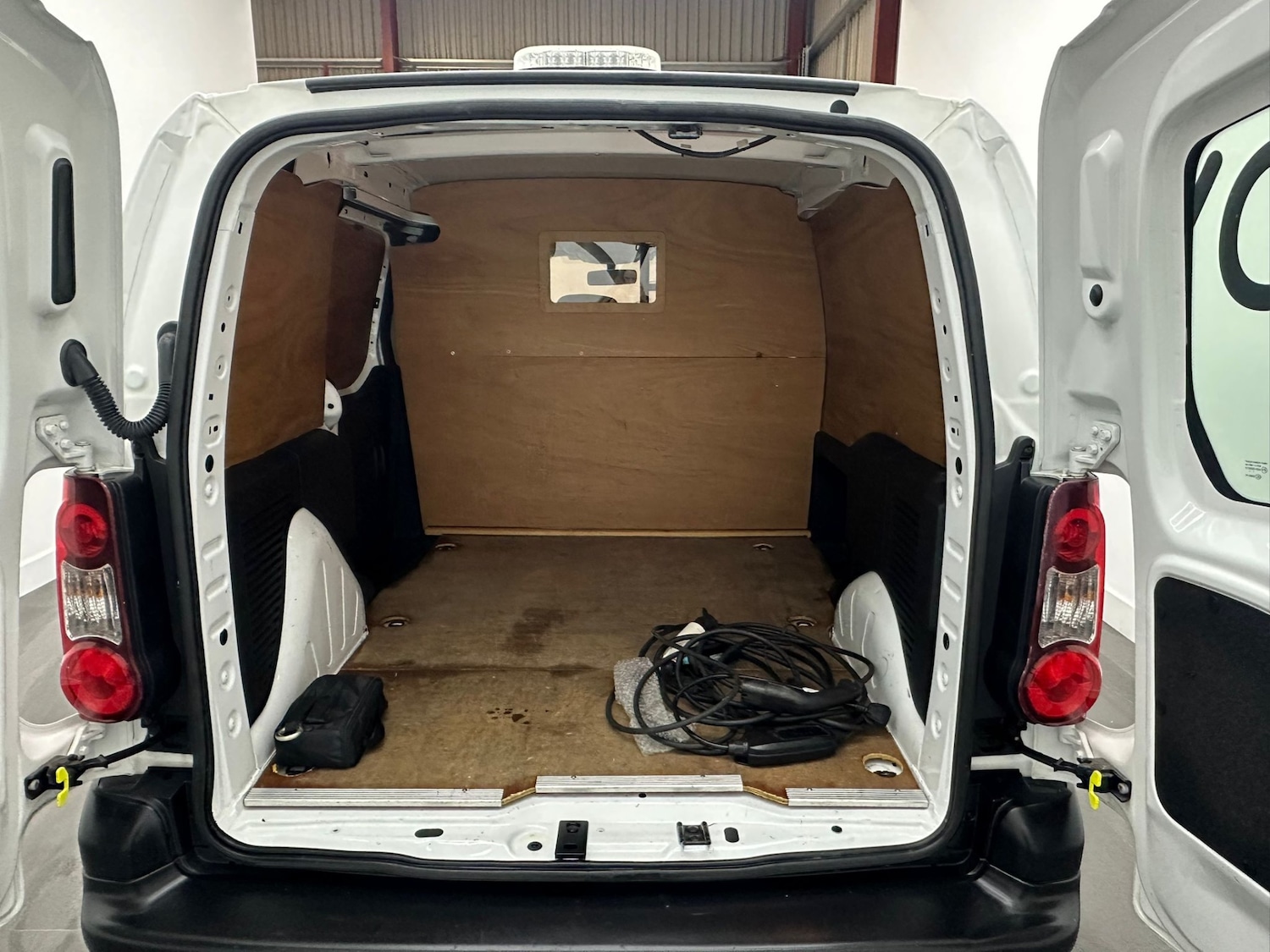 Used Peugeot Partner 2018 for sale - 76626806: Photo 11