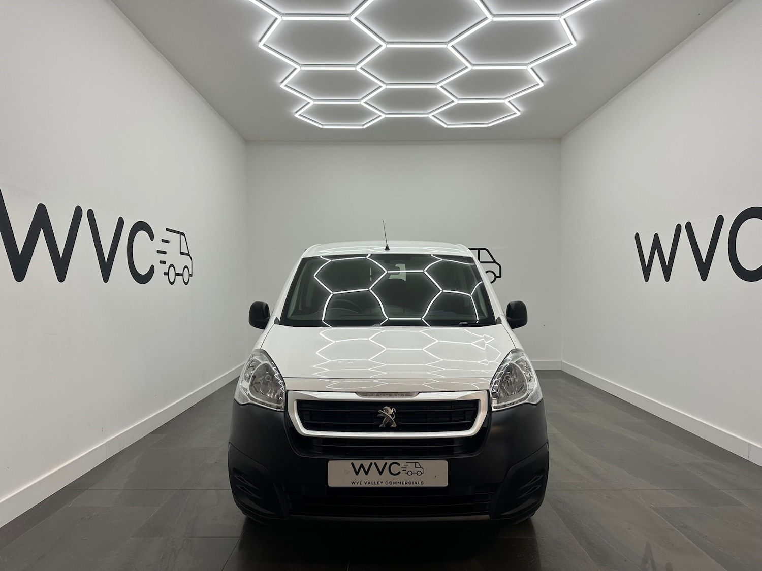 Used Peugeot Partner 2018 for sale - 76626806: Photo 2